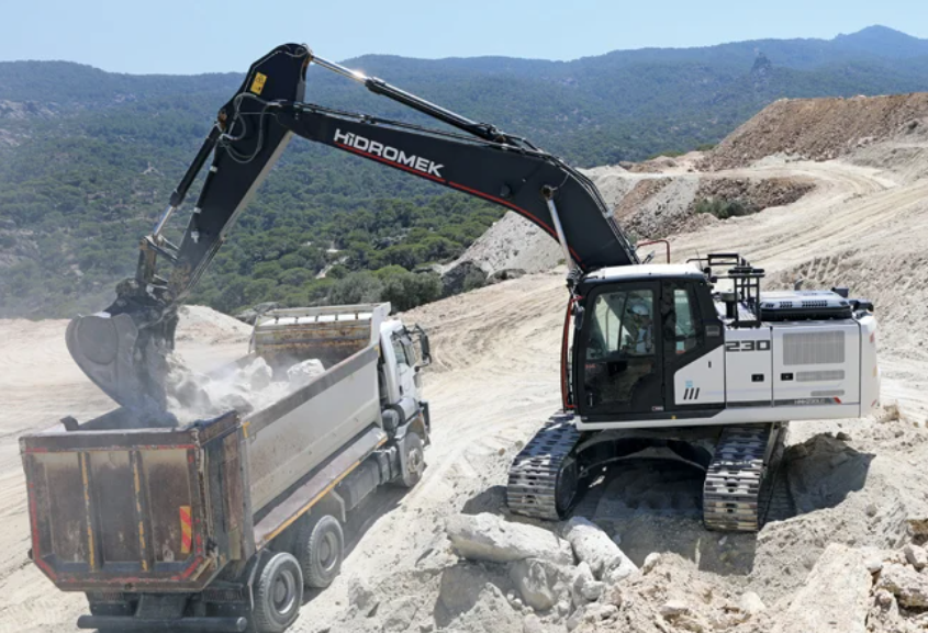 Escavatore Geo Service Srl